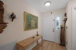 2270 SE 7th Pl, Homestead, FL 33033 - Photo 5