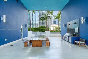 1300 Brickell Bay Dr, Miami, FL 33131 - Photo 15