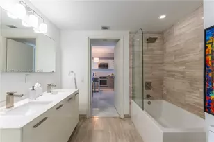 1300 Brickell Bay Dr, Miami, FL 33131 - Photo 9