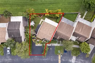 9252 SW 136th St Cir, Miami, FL 33176 - Photo 3