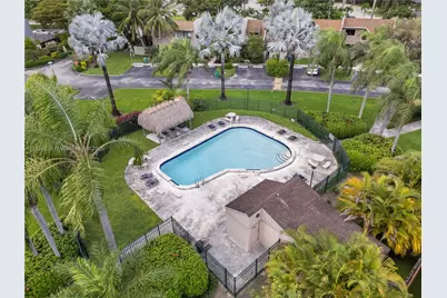 9252 SW 136th St Cir, Miami, FL 33176 - Photo 13