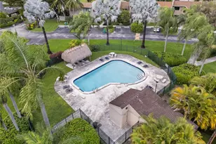 9252 SW 136th St Cir, Miami, FL 33176 - Photo 13