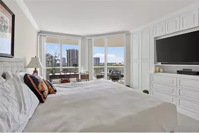 7000 Island Blvd #903, Aventura, FL 33160 - Photo 17