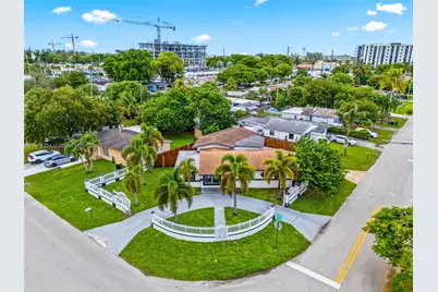 4465 SW 49th Ct, Dania Beach, FL 33314 - Photo 45