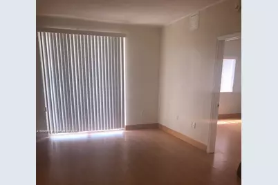 816 NW 11th St #309, Miami, FL 33136 - Photo 3