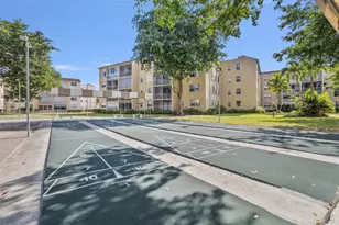 2861 Somerset Dr, Lauderdale Lakes, FL 33311 - Photo 7