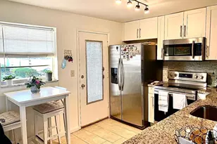 319 NE 14th Ave, Hallandale Beach, FL 33009 - Photo 5