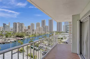 500 Bayview Dr, Sunny Isles Beach, FL 33160 - Photo 3