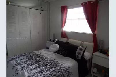 11400 NW 87th Ct, Hialeah Gardens, FL 33018 - Photo 3