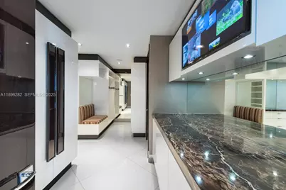 900 Brickell Key Blvd #PH3403, Miami, FL 33131 - Photo 47