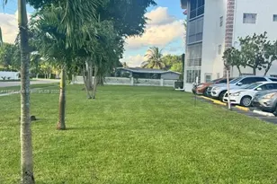 4140 NW 44th Ave, Lauderdale Lakes, FL 33319 - Photo 17