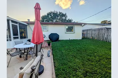 3031 N 74th Ave, Hollywood, FL 33024 - Photo 15