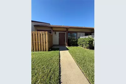 11058 NW 38th St, Sunrise, FL 33351 - Photo 1