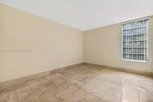 8860 Fontainebleau Blvd, Miami, FL 33172 - Photo 15