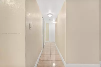 8860 Fontainebleau Blvd #304, Miami, FL 33172 - Photo 13
