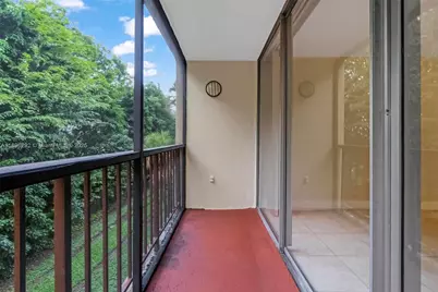 8860 Fontainebleau Blvd #304, Miami, FL 33172 - Photo 9