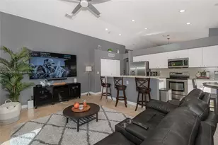 19190 NW 24th Pl, Pembroke Pines, FL 33029 - Photo 15