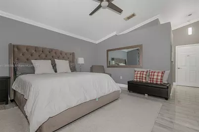 19190 NW 24th Pl, Pembroke Pines, FL 33029 - Photo 21