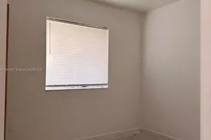 848 SW 5th St, Homestead, FL 33030 - Photo 7