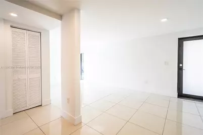 1971 Bay Dr #102, Miami Beach, FL 33141 - Photo 7