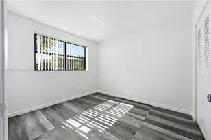 9877 Nob Hill Ct, Sunrise, FL 33351 - Photo 11