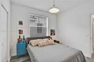 1725 Winterberry Ln, Weston, FL 33327 - Photo 35