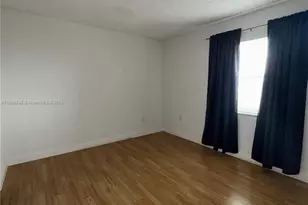 6095 W 19th Ave, Hialeah, FL 33012 - Photo 5