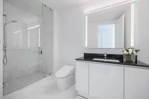 18555 Collins Ave, Sunny Isles Beach, FL 33160 - Photo 23