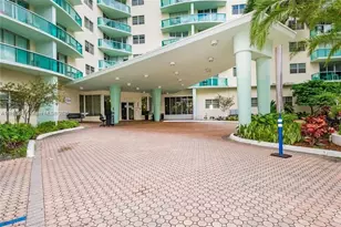 3901 S Ocean Dr, Hollywood, FL 33019 - Photo 11