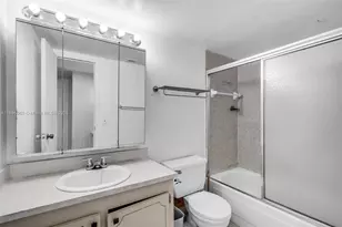 13155 Ixora Ct, North Miami, FL 33181 - Photo 19