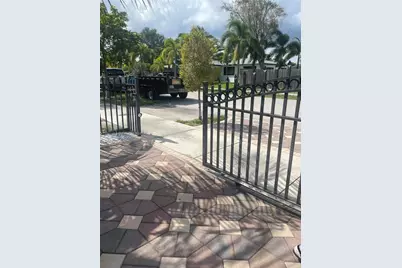 240 NE 27th St #1, Pompano Beach, FL 33064 - Photo 5