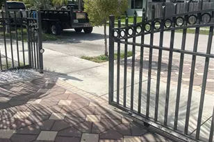 240 NE 27th St, Pompano Beach, FL 33064 - Photo 5