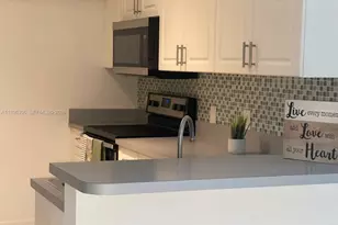 9645 NW 1st Ct, Pembroke Pines, FL 33024 - Photo 15