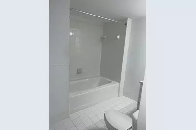 9645 NW 1st Ct #1-305, Pembroke Pines, FL 33024 - Photo 31