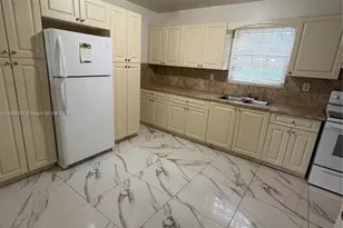 19121 NW 34th Ct, Miami Gardens, FL 33056 - Photo 11