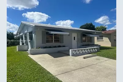 4804 NW 50th Ct, Tamarac, FL 33319 - Photo 13