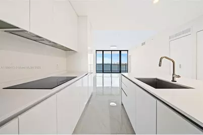 700 NE 24th St #702, Miami, FL 33137 - Photo 11