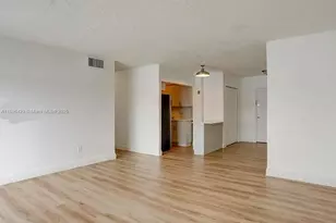 5501 NW 7th St, Miami, FL 33126 - Photo 13