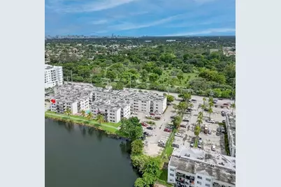 5501 NW 7th St #E408, Miami, FL 33126 - Photo 27