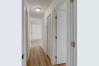 5501 NW 7th St #E408, Miami, FL 33126 - Photo 19