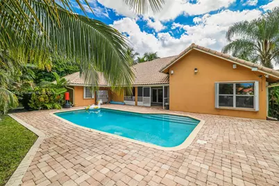 10101 SW 5th St, Plantation, FL 33324 - Photo 57