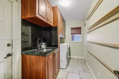 10101 SW 5th St, Plantation, FL 33324 - Photo 29