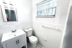 825 NW 9th St, Hallandale Beach, FL 33009 - Photo 13