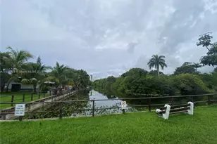 877 NE 63rd St, Fort Lauderdale, FL 33334 - Photo 13