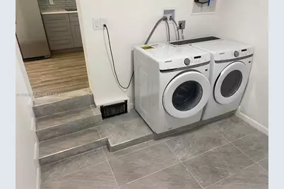 877 NE 63rd St, Fort Lauderdale, FL 33334 - Photo 9