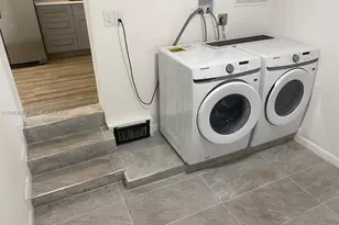 877 NE 63rd St, Fort Lauderdale, FL 33334 - Photo 9