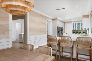 2575 Pine Tree Dr, Miami Beach, FL 33140 - Photo 9