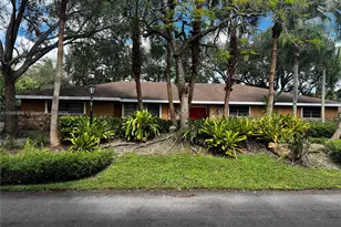 7751 SW 131st St, Pinecrest, FL 33156 - Photo 1