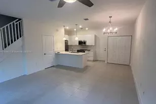 8381 NW 43rd St, Doral, FL 33166 - Photo 3