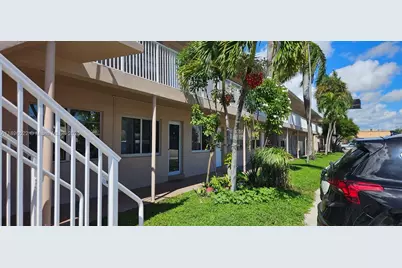 230 SW 11th Ave #14, Hallandale Beach, FL 33009 - Photo 1